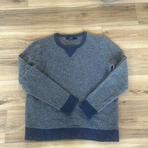 Men’s 100% lambs wool sweater